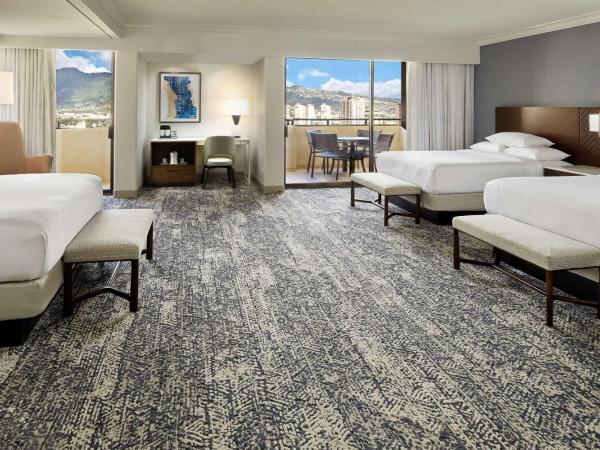 Hilton Hawaiian Village Waikiki Beach Resort : photo 3 de la chambre chambre familiale