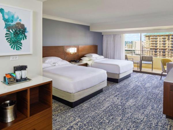 Hilton Hawaiian Village Waikiki Beach Resort : photo 5 de la chambre chambre avec 2 lits queen-size tapa collection - vue partielle sur océan