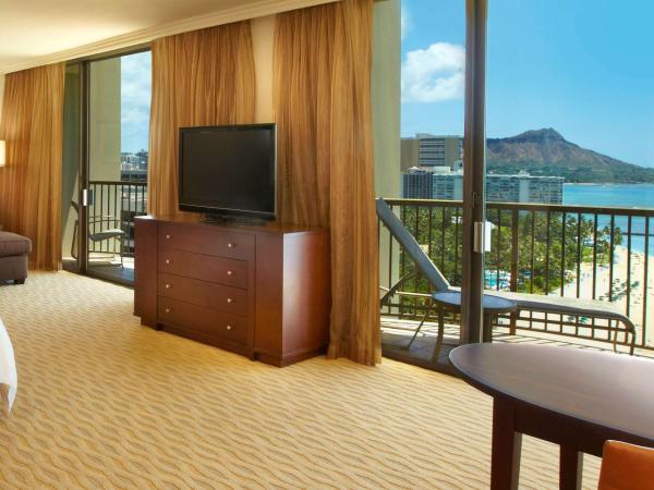 Hilton Hawaiian Village Waikiki Beach Resort : photo 2 de la chambre suite junior - tour rainbow - côté océan