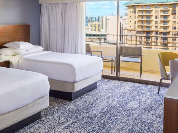Hilton Hawaiian Village Waikiki Beach Resort : photo 6 de la chambre chambre avec 2 lits queen-size - vue sur le complexe