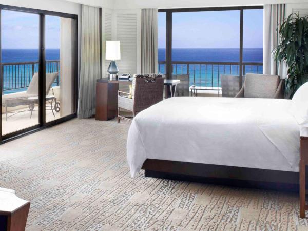 Hilton Hawaiian Village Waikiki Beach Resort : photo 2 de la chambre hébergement d'angle avec lit king-size - tour ali'i