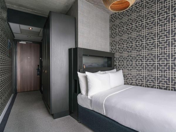 DoubleTree by Hilton Amsterdam - NDSM Wharf : photo 4 de la chambre chambre simple - vue sur rivière