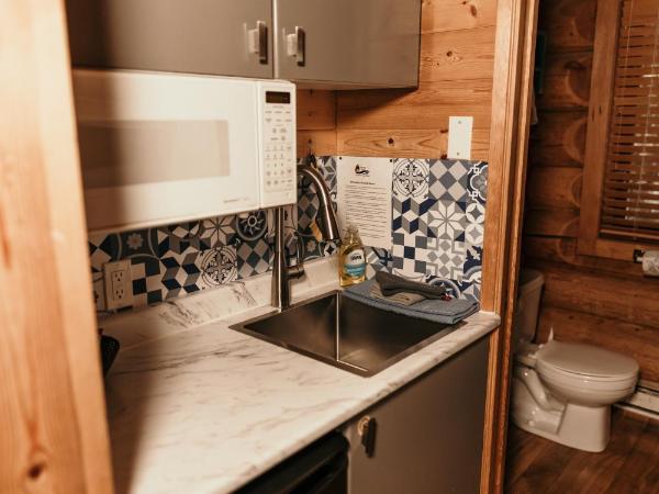 Riverside Resort : photo 4 de la chambre cabine 1 chambre #9