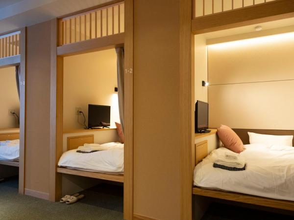 Hatagoya Jozankei Shoten-Adult Only : photo 1 de la chambre independent capsule room for 3 person - non-smoking