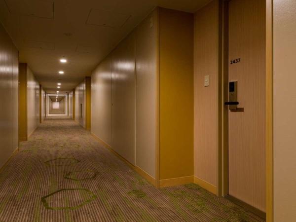 Shinjuku Prince Hotel : photo 9 de la chambre chambre lit king-size deluxe - non-fumeurs (30,6 m²)