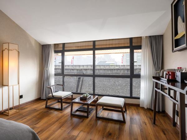 Honglu Garden Hotel Xi'an Bell and Drum Tower Huimin Street Store : photo 4 de la chambre yuechang'an city wall panoramic king room