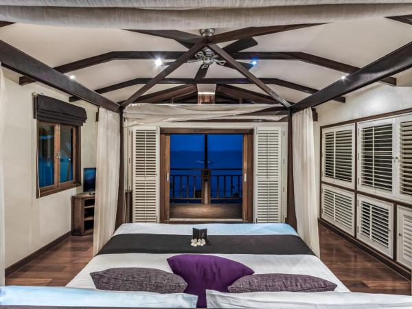 Barcelo Coconut Island, Phuket : photo 9 de la chambre grande villa 5 chambres en bord de mer avec piscine