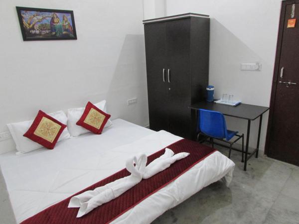 Ashish Guest House, Goverdhan Vilas : photo 1 de la chambre chambre double standard