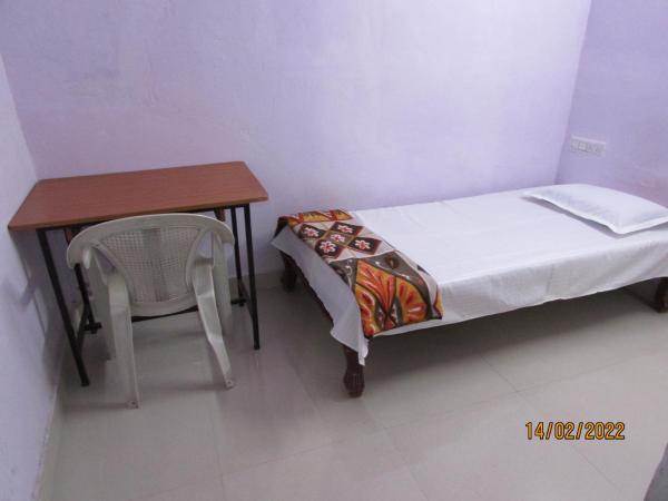Ashish Guest House, Goverdhan Vilas : photo 2 de la chambre chambre simple deluxe