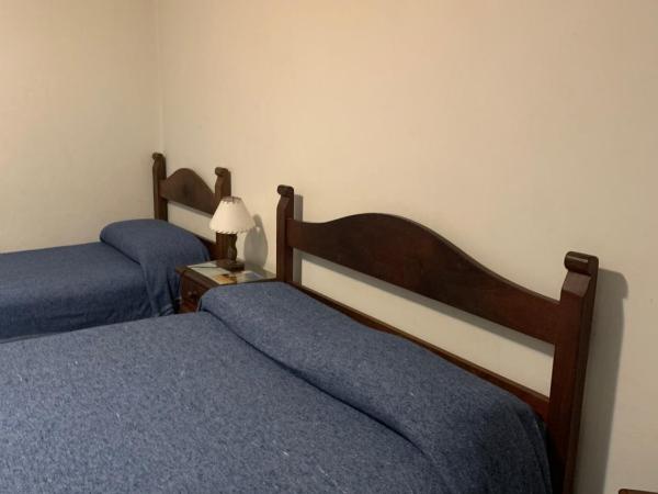 Derby Home Hotel : photo 2 de la chambre chambre triple basique