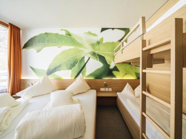 Smart-Hotel : photo 1 de la chambre chambre triple