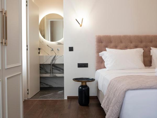 Jensen Luxury Suites : photo 5 de la chambre suite deluxe avec baignoire spa