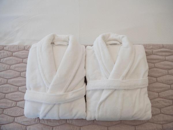 Jensen Luxury Suites : photo 8 de la chambre suite deluxe avec baignoire spa