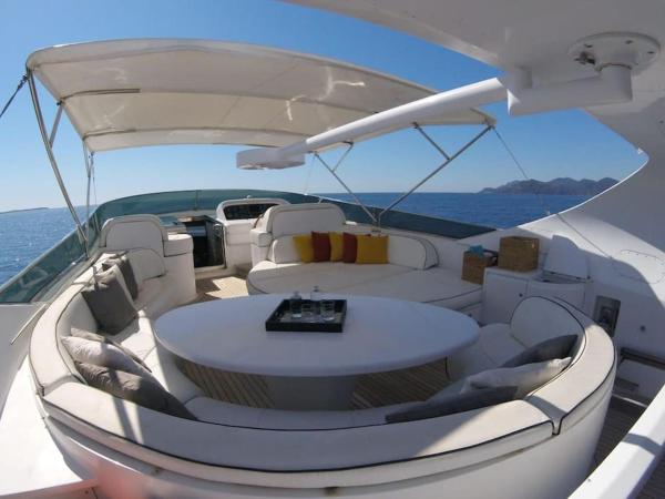 Super Yacht Located in Puerto Banus : photo 3 de la chambre mobile home