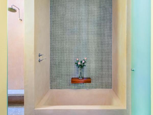 Rosas & Xocolate Boutique Hotel and Spa Merida, a Member of Design Hotels : photo 2 de la chambre chambre triple