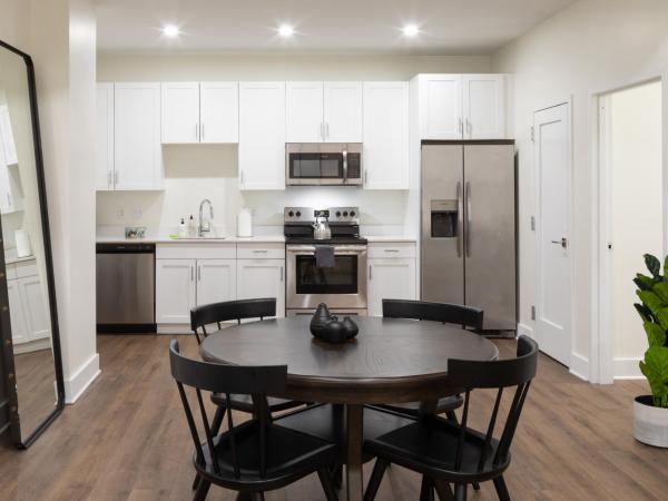 The Ledger Residences by Sosuite - Old City : photo 6 de la chambre appartement 2 chambres