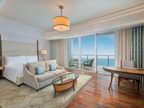 Waldorf Astoria Dubai Palm Jumeirah : photo 2 de la chambre chambre lit king-size club - vue sur mer