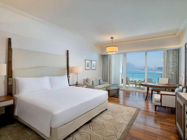 Waldorf Astoria Dubai Palm Jumeirah : photo 2 de la chambre chambre lit king-size deluxe - vue sur mer