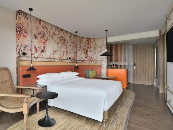 The Artiste Kochi, a Tribute Portfolio Hotel : photo 3 de la chambre standard king room with balcony