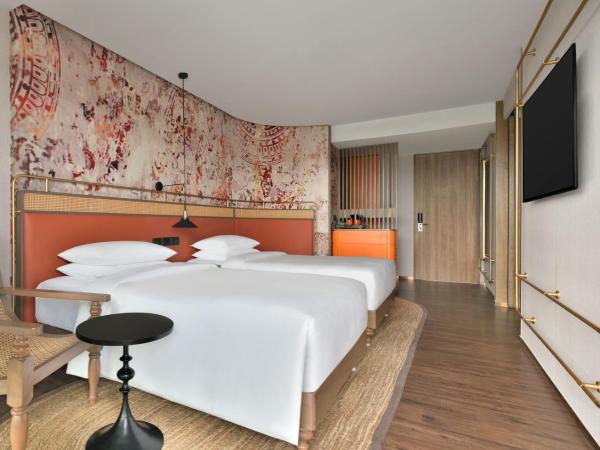 The Artiste Kochi, a Tribute Portfolio Hotel : photo 2 de la chambre standard twin room with balcony