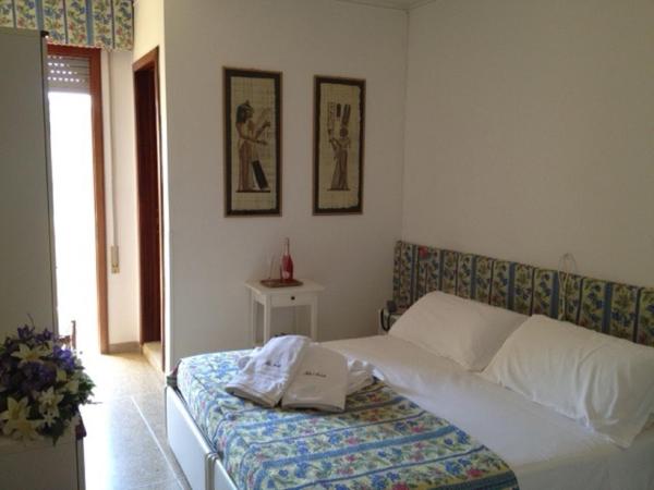 Hotel Nevada : photo 5 de la chambre chambre double ou lits jumeaux avec accès à la plage