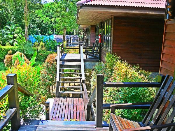Baan Laanta Resort & Spa - SHA PLUS : photo 2 de la chambre bungalow - vue sur jardin