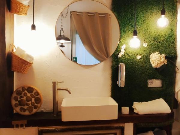 Arte i Espacio Home : photo 7 de la chambre chambre double avec salle de bains privative