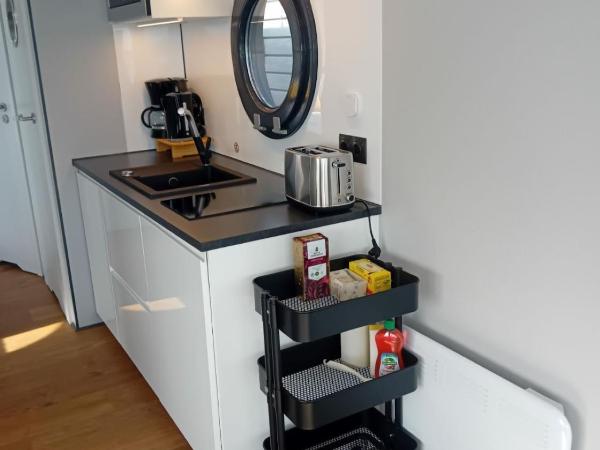 MOLLÖSUND - Hausboot im Herzen von Göteborg : photo 5 de la chambre mobile home