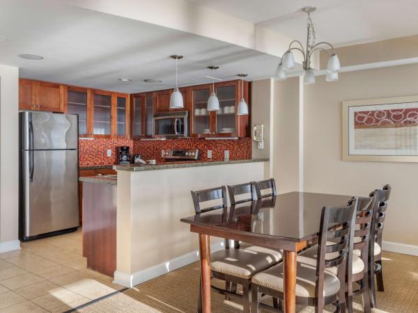 Hilton Vacation Club Ocean Beach Club Virginia Beach : photo 7 de la chambre two-bedroom bi-level king suite with sofa bed