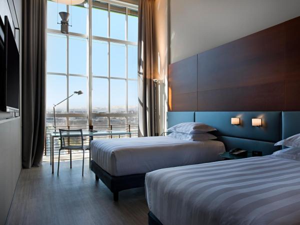 DoubleTree by Hilton Turin Lingotto : photo 2 de la chambre chambre lits jumeaux