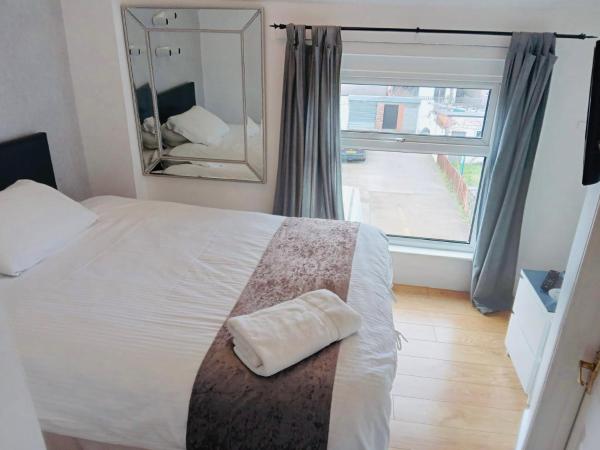 parklane guest house : photo 2 de la chambre chambre double avec salle de bains privative