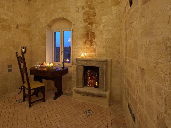Sextantio Le Grotte Della Civita : photo 3 de la chambre chambre triple – vue sur montagne