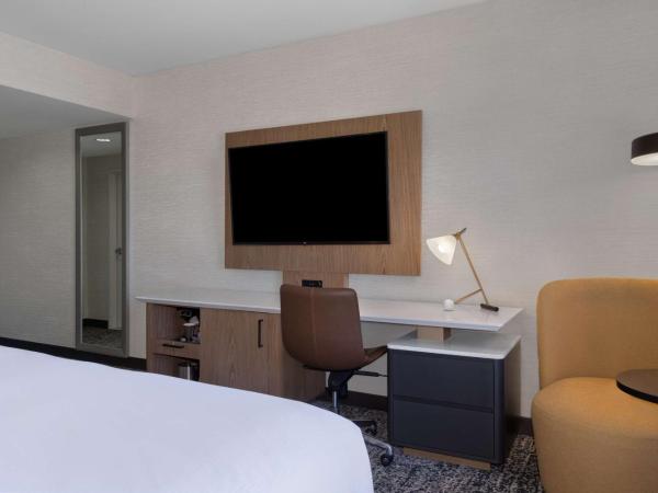 DoubleTree by Hilton Las Vegas East Flamingo : photo 8 de la chambre chambre lit king-size