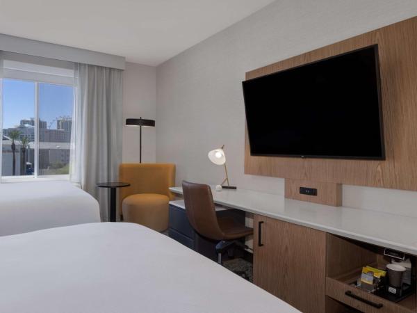 DoubleTree by Hilton Las Vegas East Flamingo : photo 5 de la chambre chambre avec 2 grands lits queen-size 