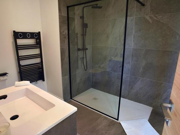 La Villa d'Emma : photo 5 de la chambre chambre double - vue sur mer