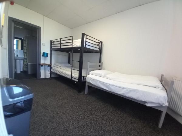 Vinnie's Family Hotel : photo 6 de la chambre chambre familiale - vue sur mer