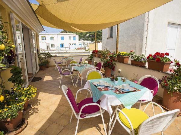 B&B Celestina Ischia : photo 1 de la chambre chambre double standard