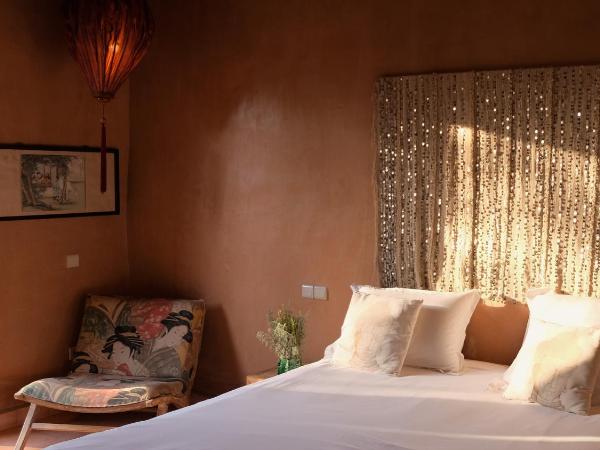 Asnouss : photo 1 de la chambre chambre double deluxe avec douche