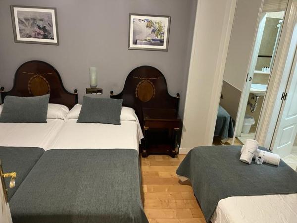 Hospedium Plaza Mayor Salamanca : photo 3 de la chambre chambre triple