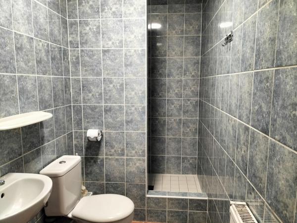 Gościniec u Zawierki : photo 6 de la chambre chambre double avec salle de bains privative