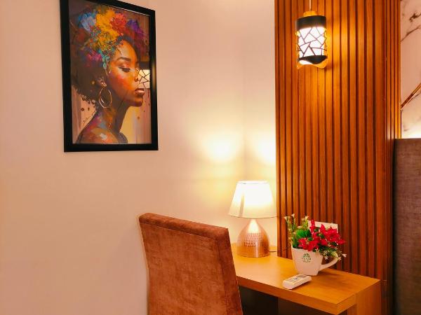 Hotel Sarang Palace - Boutique Stays : photo 8 de la chambre premium room with european style décor and city view