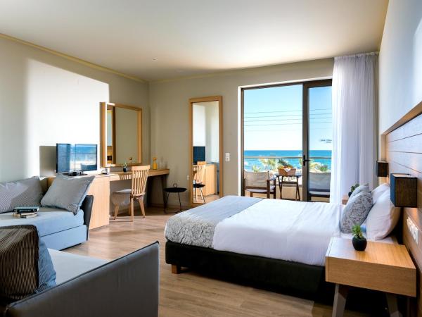 Stella Palace Aqua Park Resort : photo 3 de la chambre hébergement supérieur avec piscine commune - vue sur mer