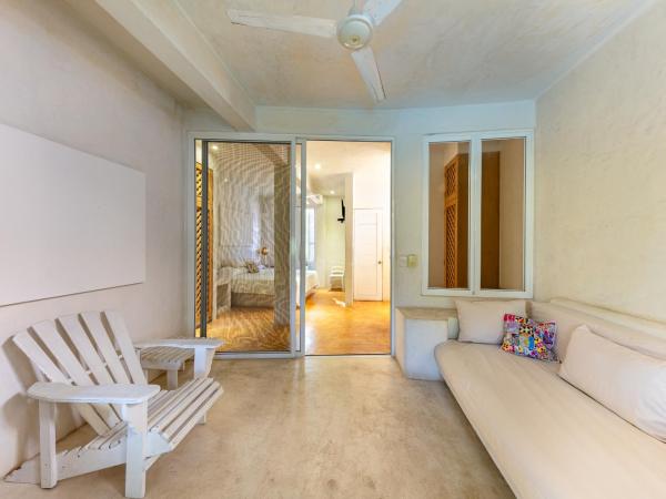 Villa Maria Bed and Breakfast : photo 4 de la chambre suite avec balcon
