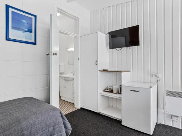 Riverfront Motel & Villas : photo 3 de la chambre chambre lits jumeaux Économique