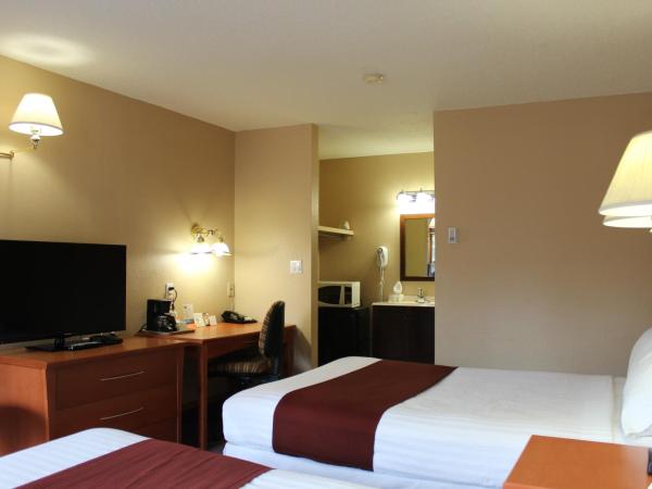 Howard Johnson by Wyndham Red Deer : photo 5 de la chambre chambre 2 lits queen-size - non-fumeurs