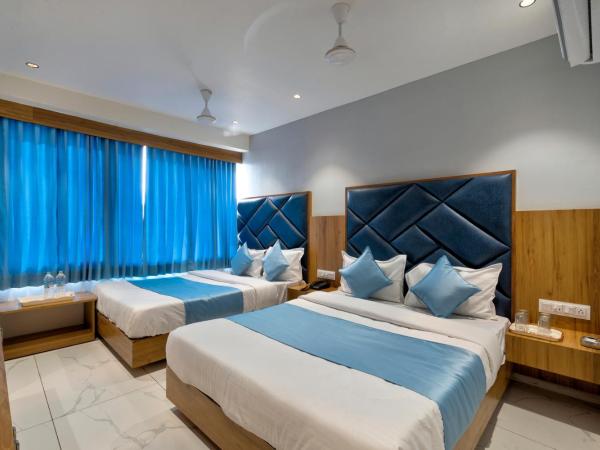 HOTEL ROYAL 21 : photo 4 de la chambre chambre familiale