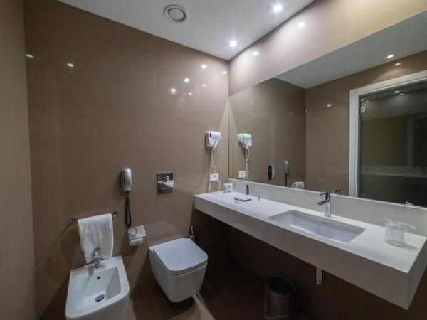 Parco Dei Principi Hotel Congress & SPA : photo 4 de la chambre chambre familiale