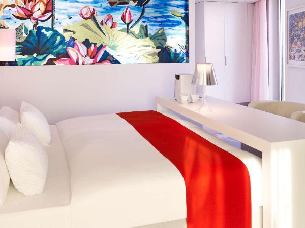 art'otel cologne, Powered by Radisson Hotels : photo 2 de la chambre chambre double art - xl