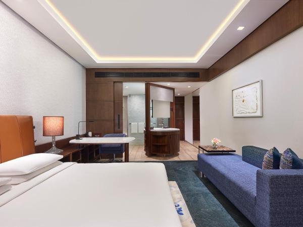 Hyatt Regency Chennai : photo 2 de la chambre chambre lit king-size - vue sur piscine