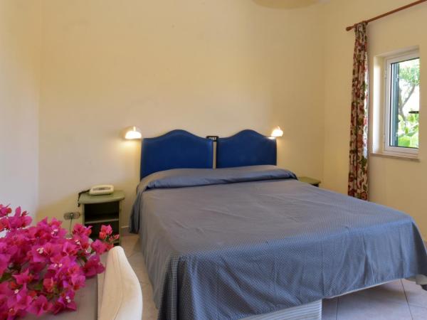 Hotel L'Approdo : photo 4 de la chambre bungalow - vue sur jardin